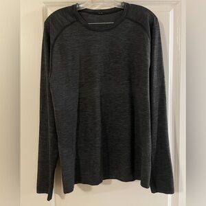 Lululemon men’s metal vent long sleeve, medium